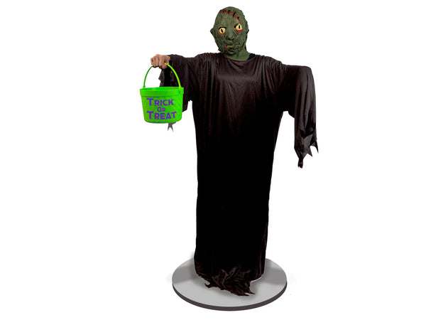 1930070 - TRICK OR TREATERS FIGURE PACK