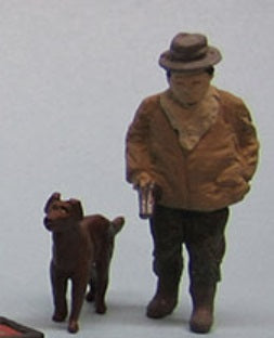 a1627 - Hunter with Dog - Arttista Figure